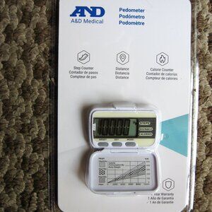 A&D MEDICAL Pedometer Step & Calorie Counter Model XL15 Brand New SEALED.